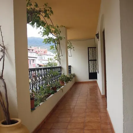 Yuste Гостевой дом